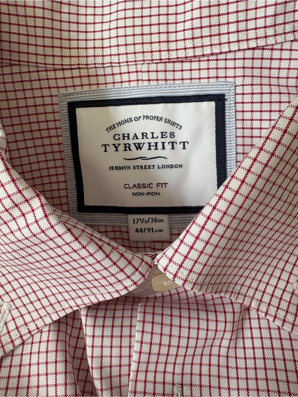Charles Tyrwhitt Men’s White Shirt with Red Windowpane Check